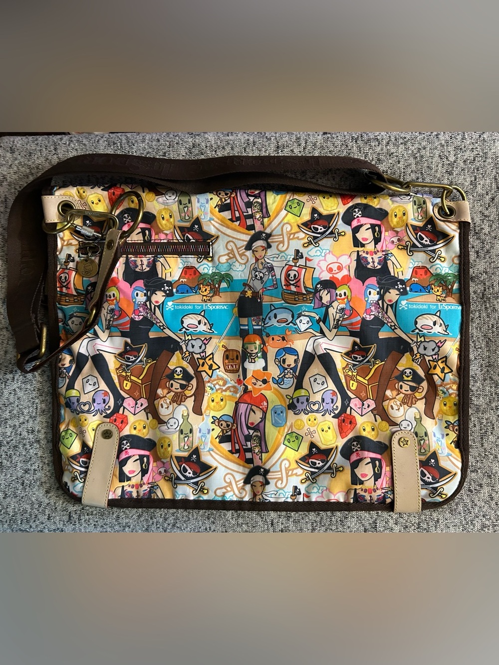VTG Rare Tokidoki X LeSportsac Corriere Messenger Bag Pirate Design Crossbody